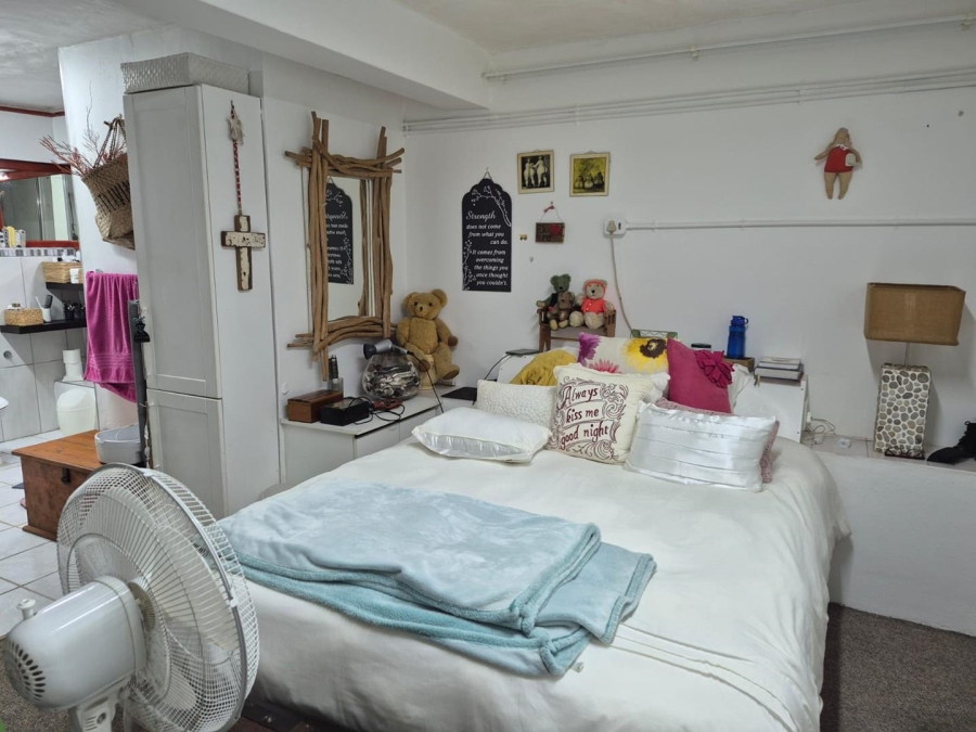 4 Bedroom Property for Sale in Mossel Bay Central Western Cape